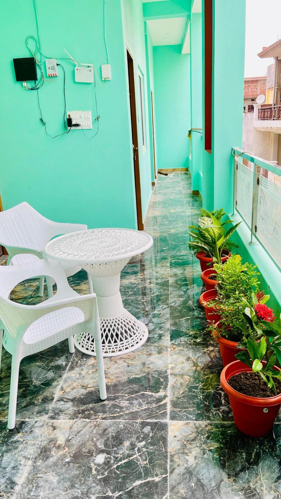 Amrita Residency Villa Varanasi Bagian luar foto