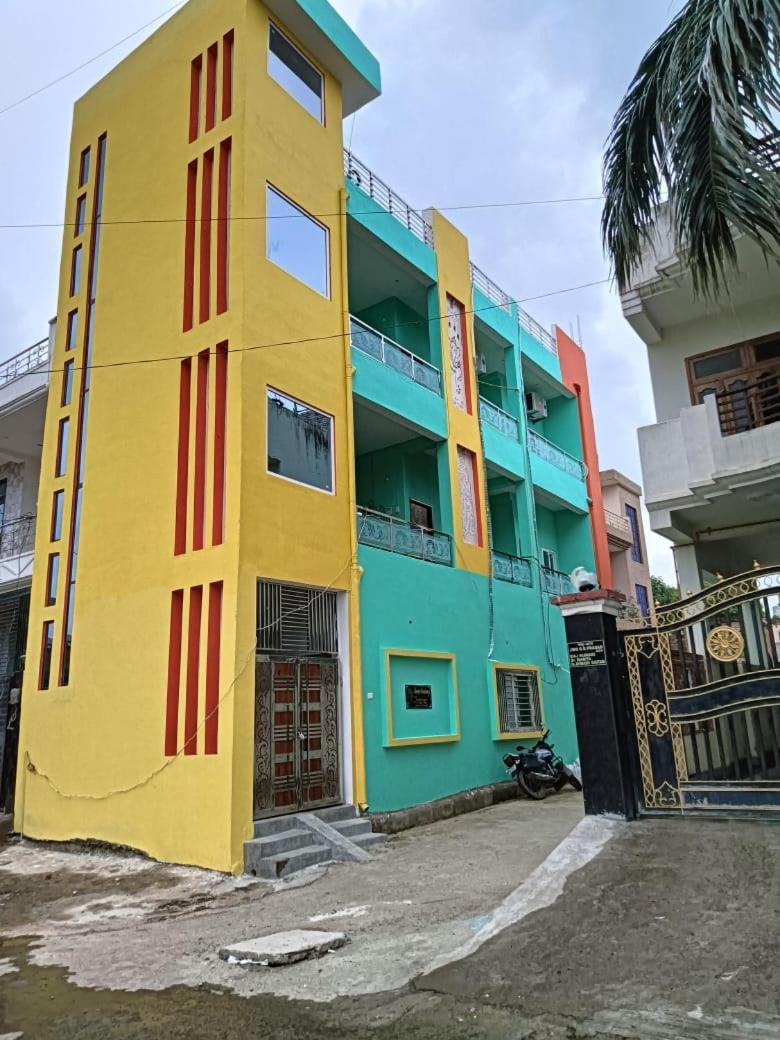 Amrita Residency Villa Varanasi Bagian luar foto
